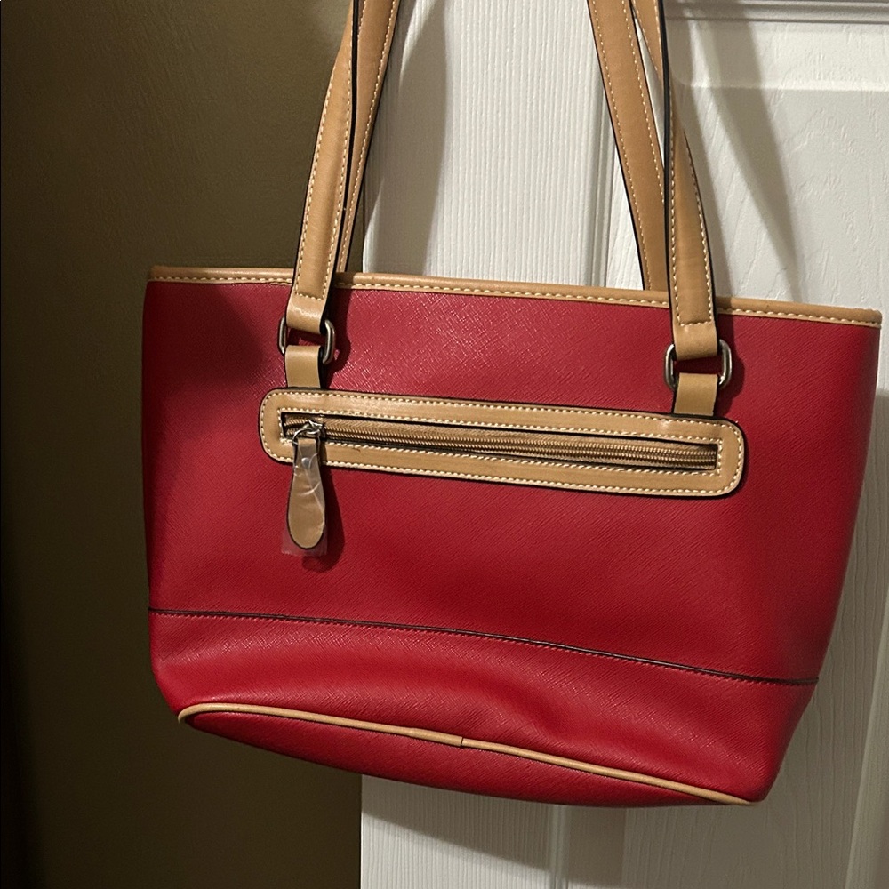 Giani Bernini Red and Tan Tote Bag - Picture 4 of 4